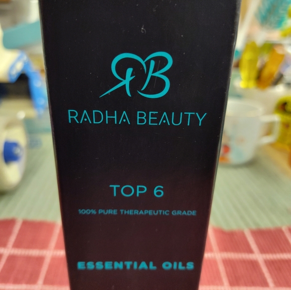 Radha Beauty Essential Oils (5pk) - Picture 6 of 6